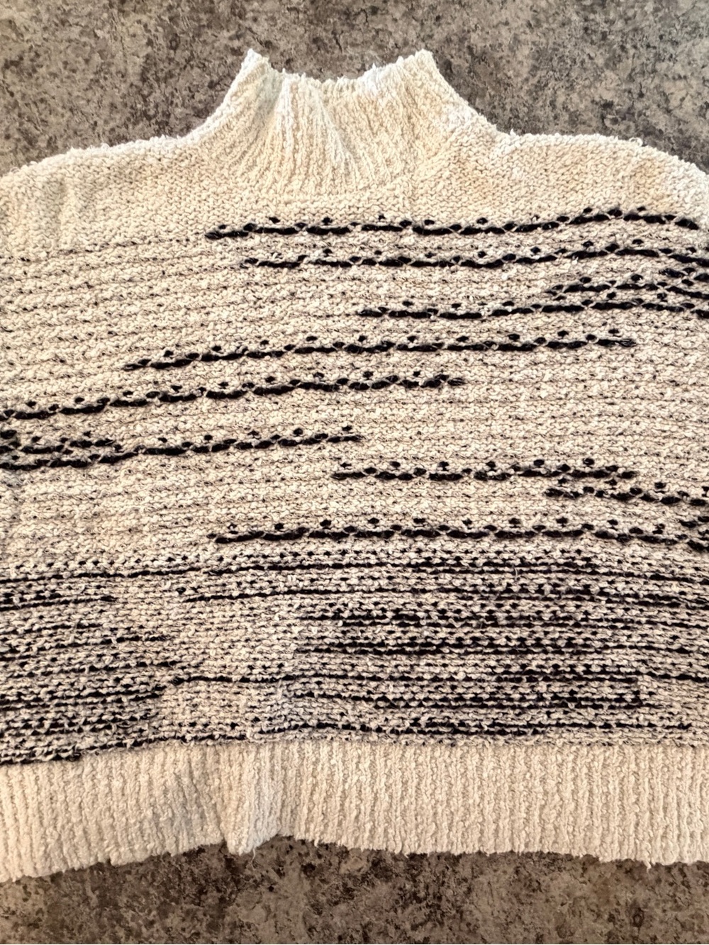 Knox Rose Women’s Medium Beige Black Drop Shoulder Mock Neck Knit Sweater